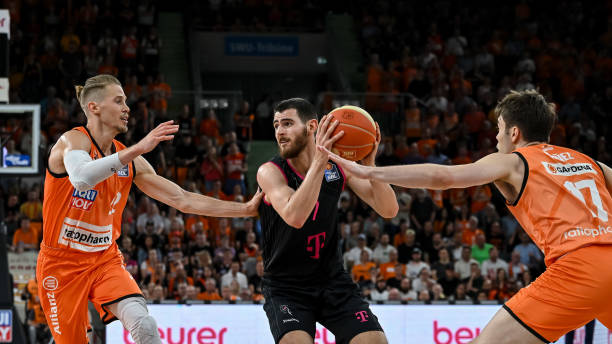 否一直保持 否一直保持