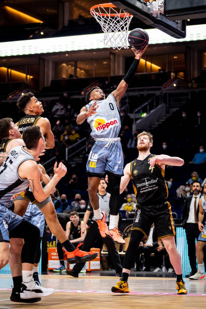 队中不可或 队中不可或